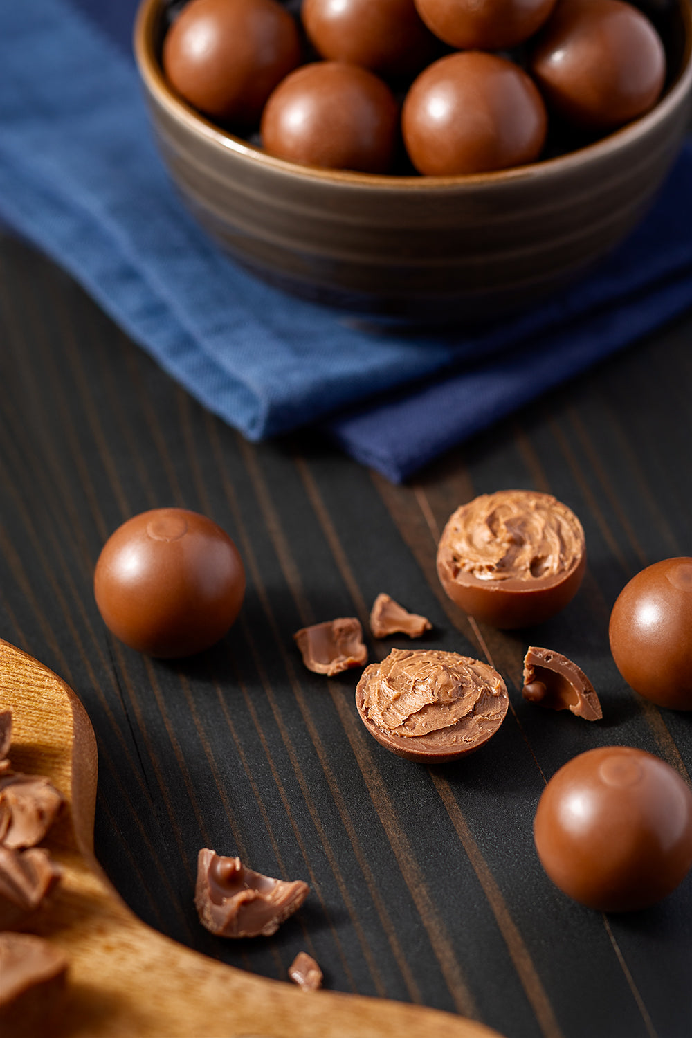 Caramel Milk Chocolate LINDOR Truffles